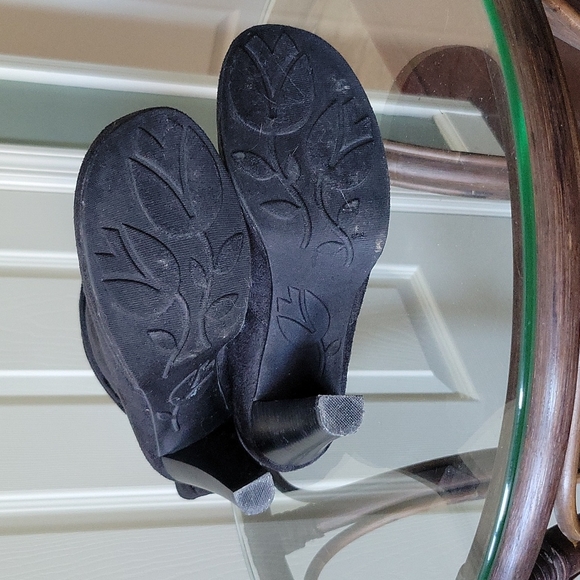 Soho Lab - A Skechers Design Black Boot - Picture 7 of 8